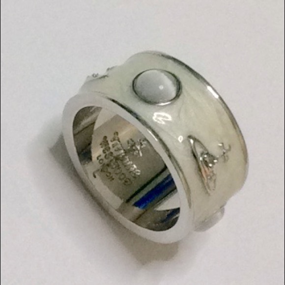 Sold out Vivienne Westwood Silver enamel pearl logo Ring - Picture 2 of 8